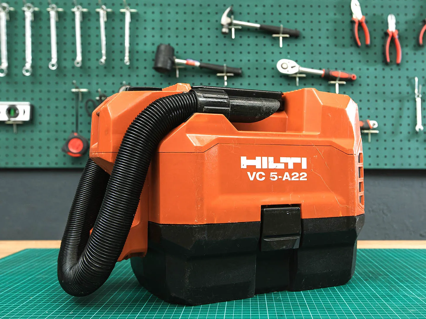 Аккумуляторный пылесос Hilti VC 5-A22 (02-09033)-0